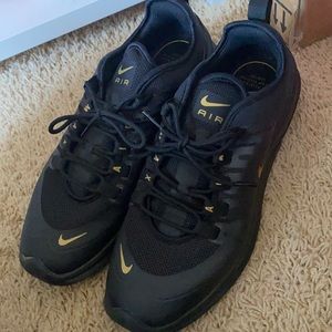 Nike air max axis